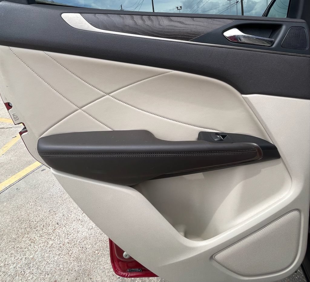 Used 2018 Lincoln MKC Reserve AWD/4WD image 34