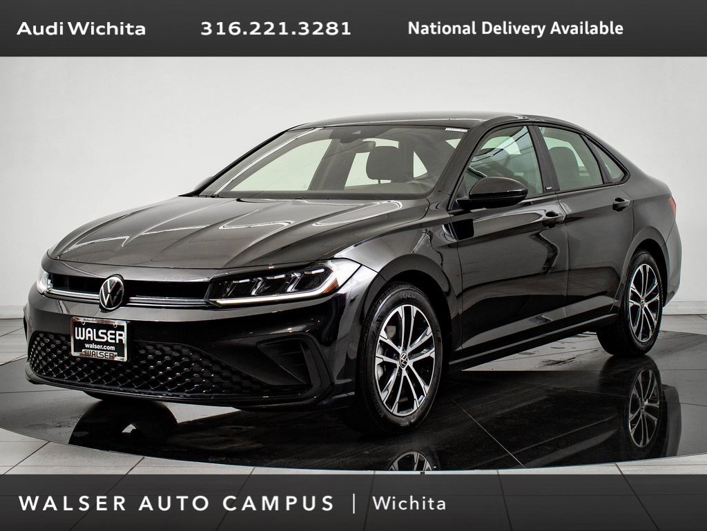 Used 2025 Volkswagen Jetta Sport image 1