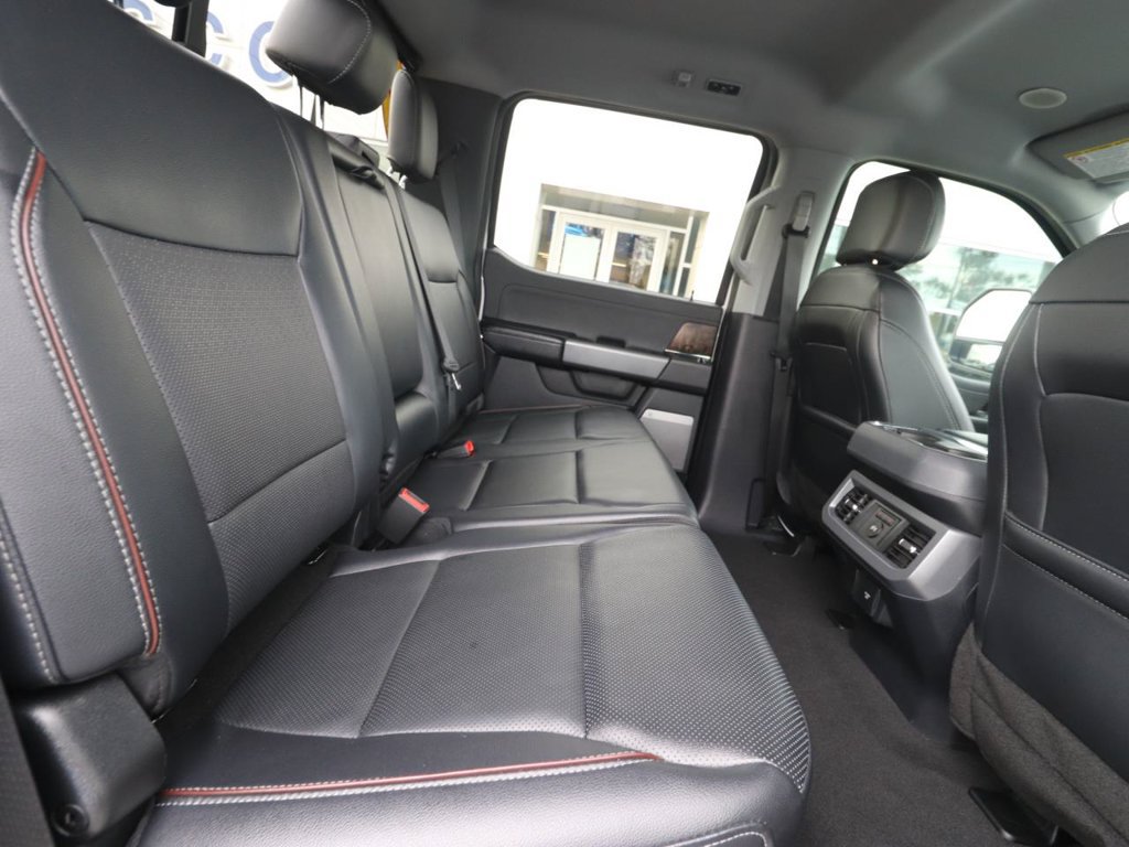 Used 2024 Ford F350 Lariat w/ Lariat Ultimate Package AWD/4WD image 23