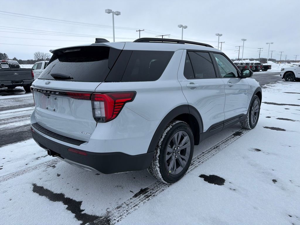 New 2026 Ford Explorer Active w/ Active Comfort Package image 5