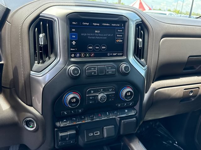 Used 2021 Chevrolet Silverado 1500 LTZ w/ Technology Package AWD/4WD image 29