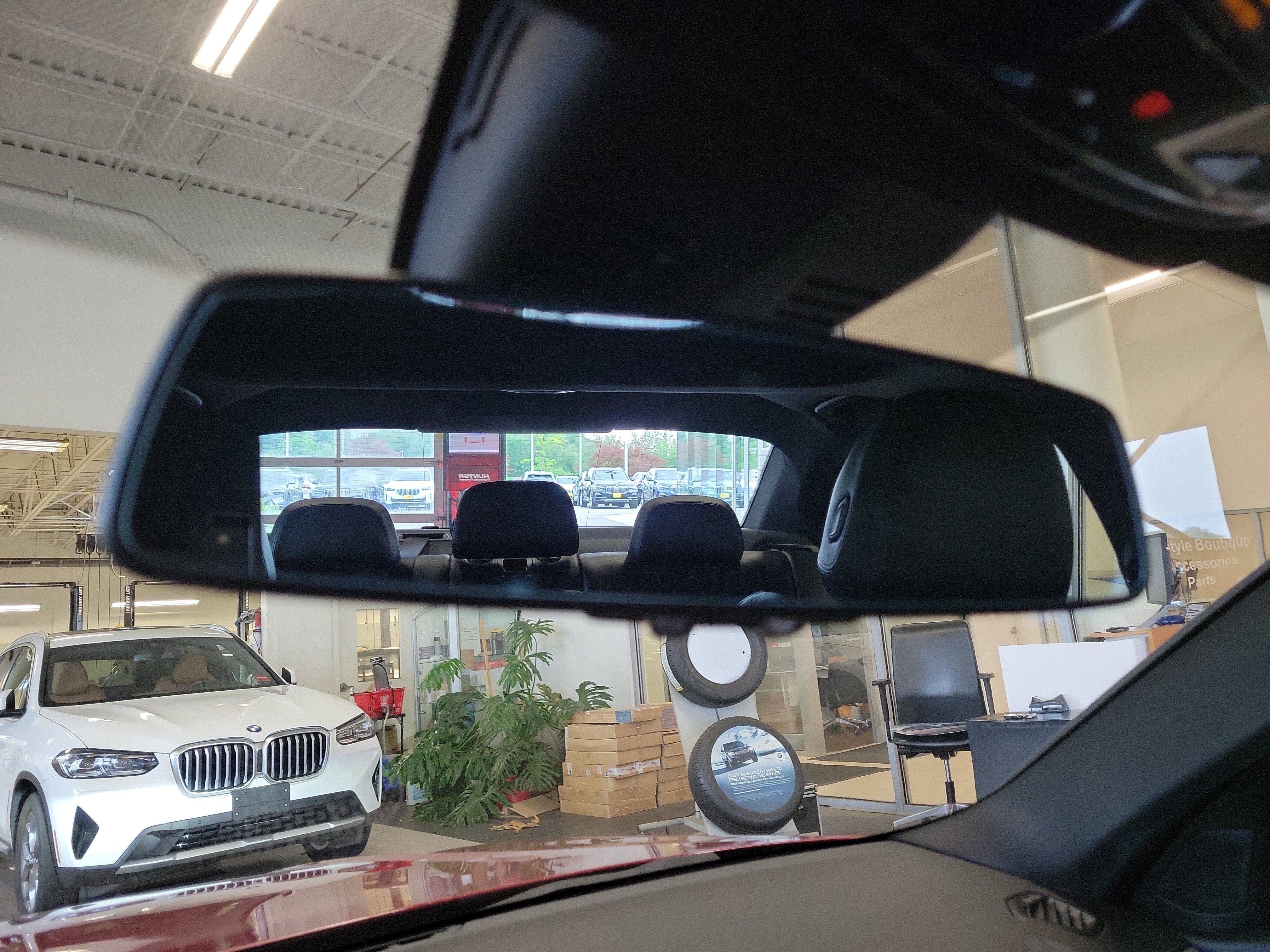 Used 2026 BMW 330i xDrive Sedan w/ M Sport Package AWD/4WD image 28