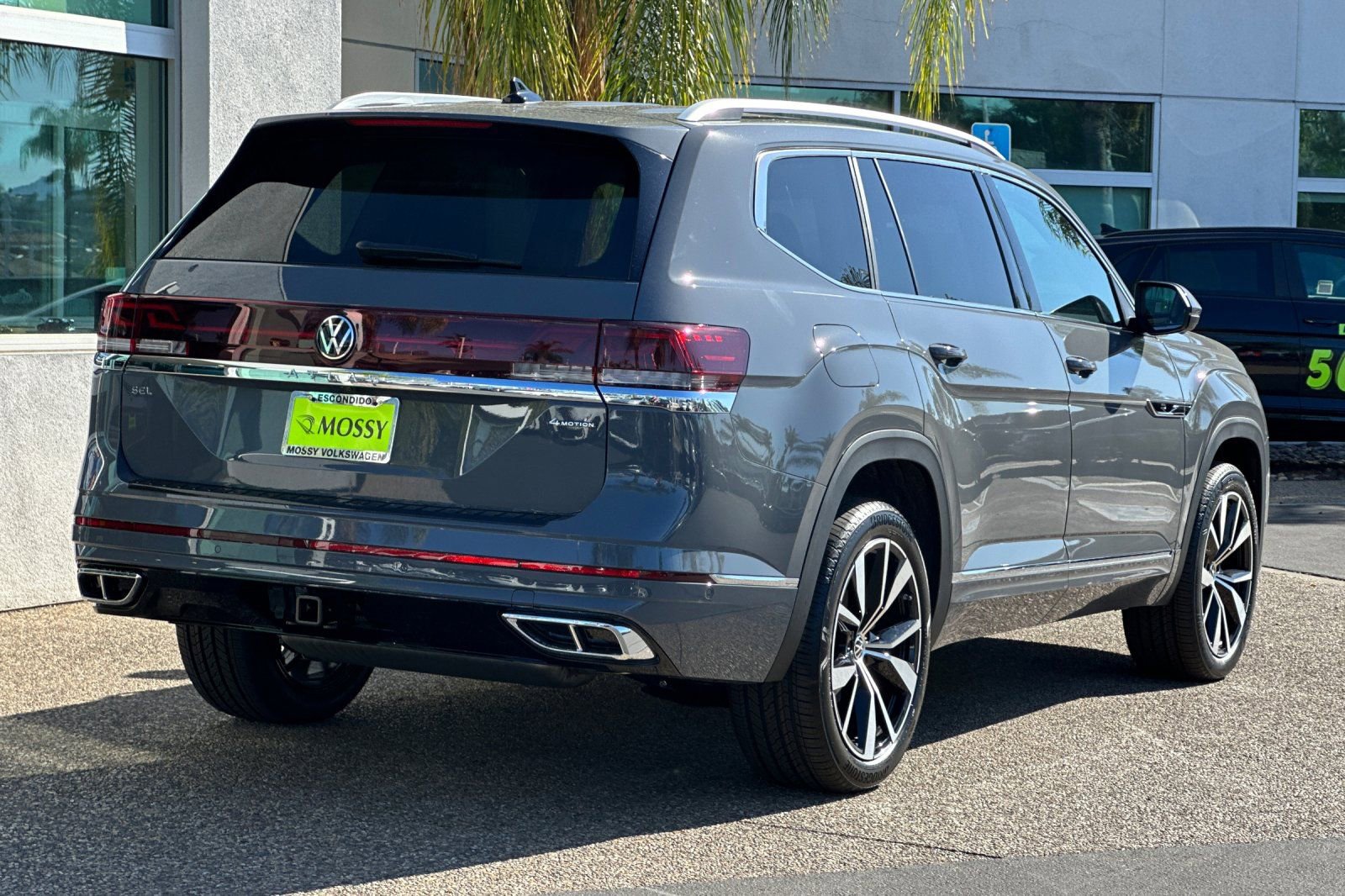 New 2026 Volkswagen Atlas SEL Premium R-Line image 4