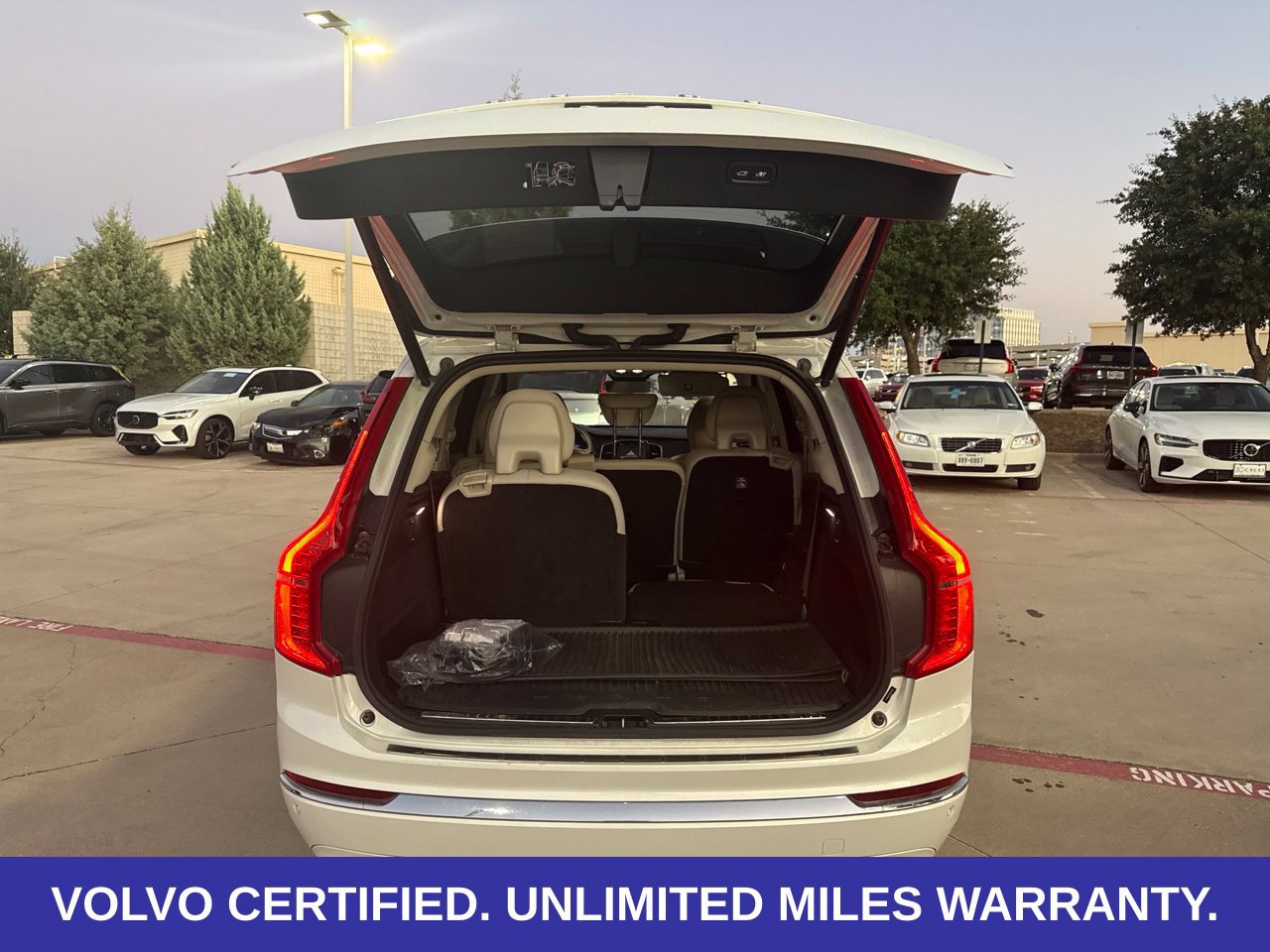 Certified 2024 Volvo XC90 T8 Ultimate w/ Protection Package Premier AWD/4WD image 19