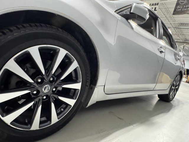Used 2016 Nissan Altima 2.5 SL w/ 2.5 Technology Package FWD image 30