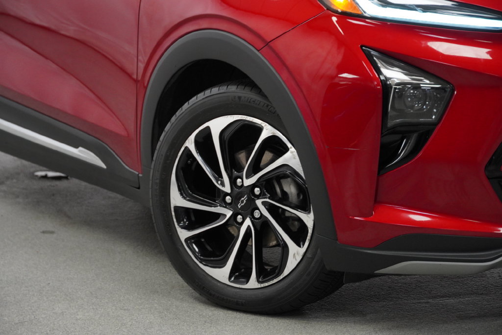 Certified 2023 Chevrolet Bolt EUV Premier FWD image 4