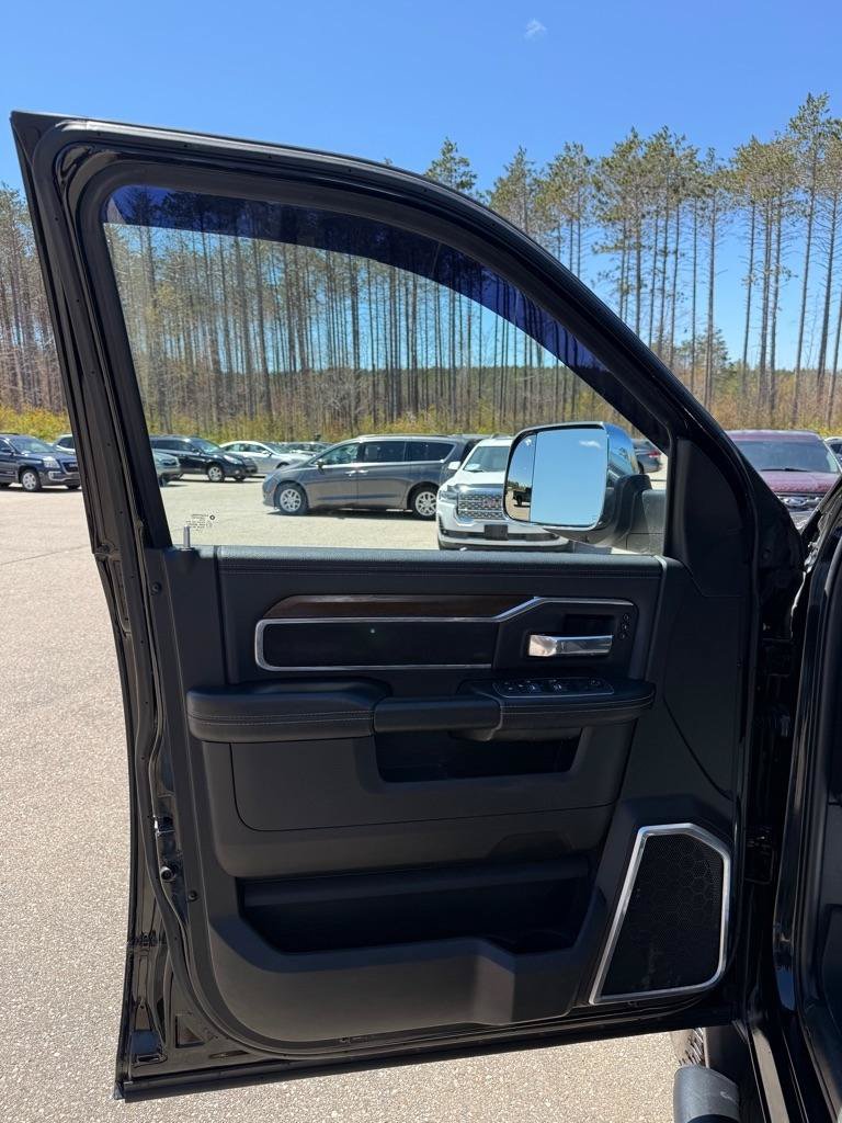 Used 2022 RAM 2500 Laramie AWD/4WD image 14