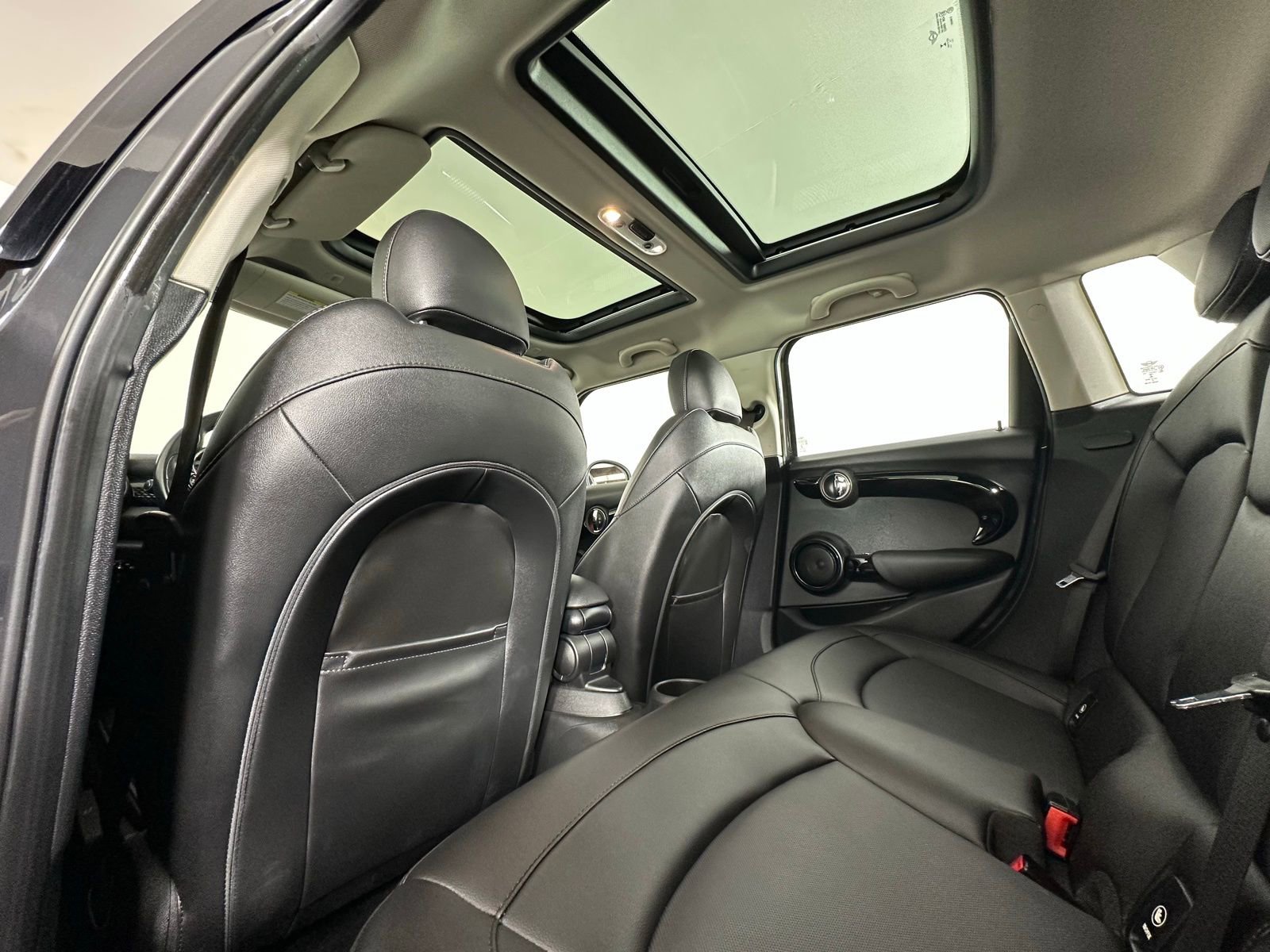 Used 2019 MINI Cooper S w/ Storage Package image 18