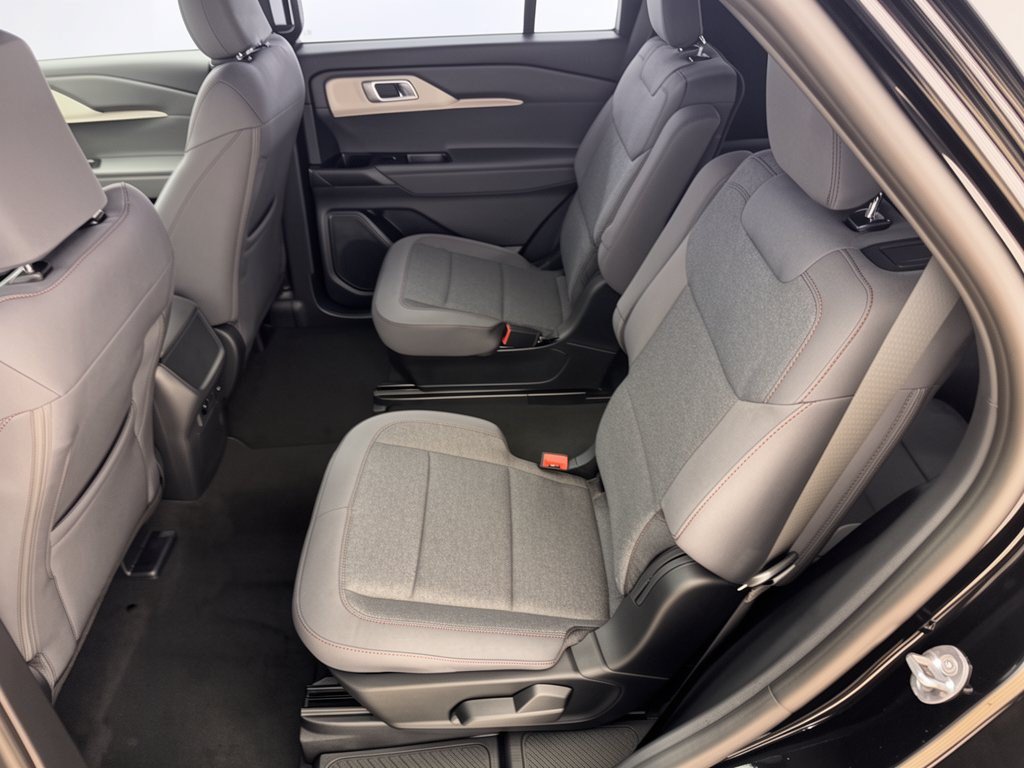 New 2027 Ford Explorer Active RWD image 25