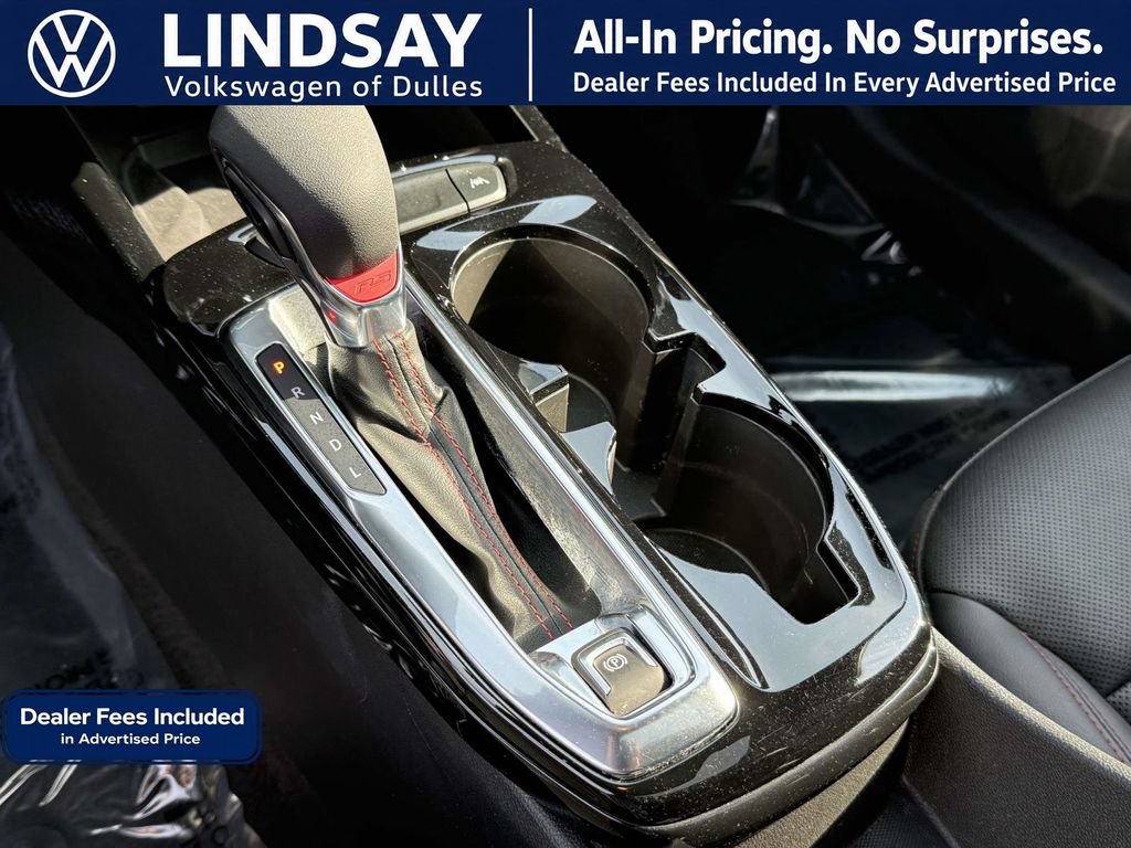 Used 2025 Chevrolet Trax RS w/ Sunroof Package FWD image 21