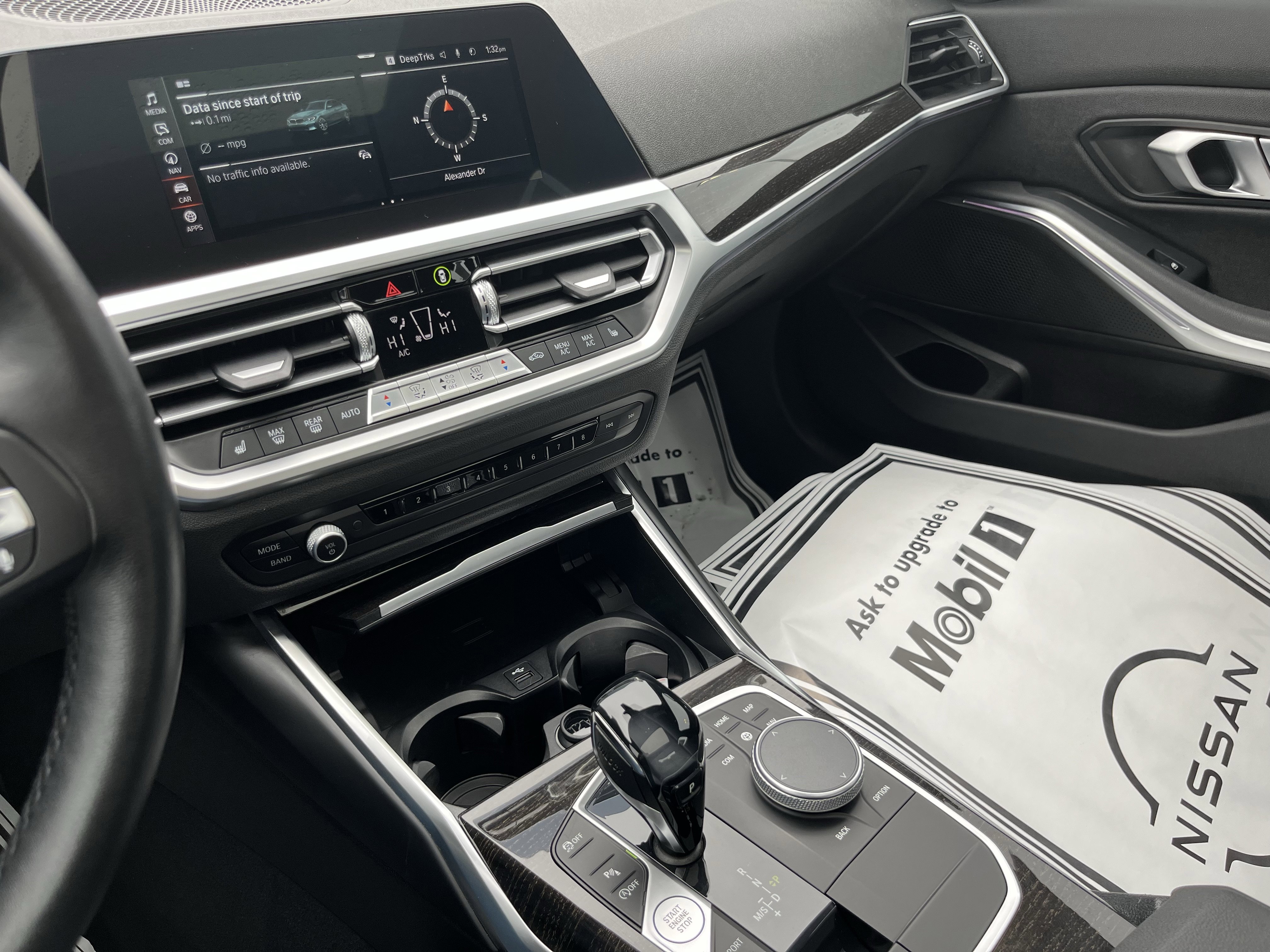 Used 2021 BMW 330i xDrive Sedan w/ Convenience Package image 23