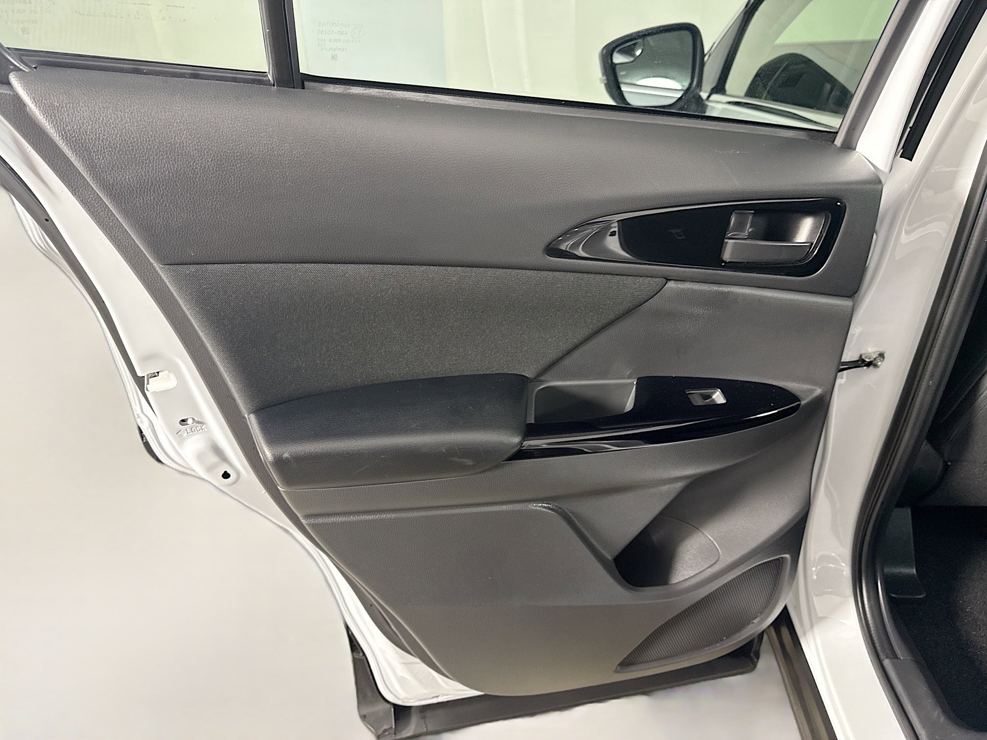 Used 2024 Mitsubishi Eclipse Cross Black Edition image 26