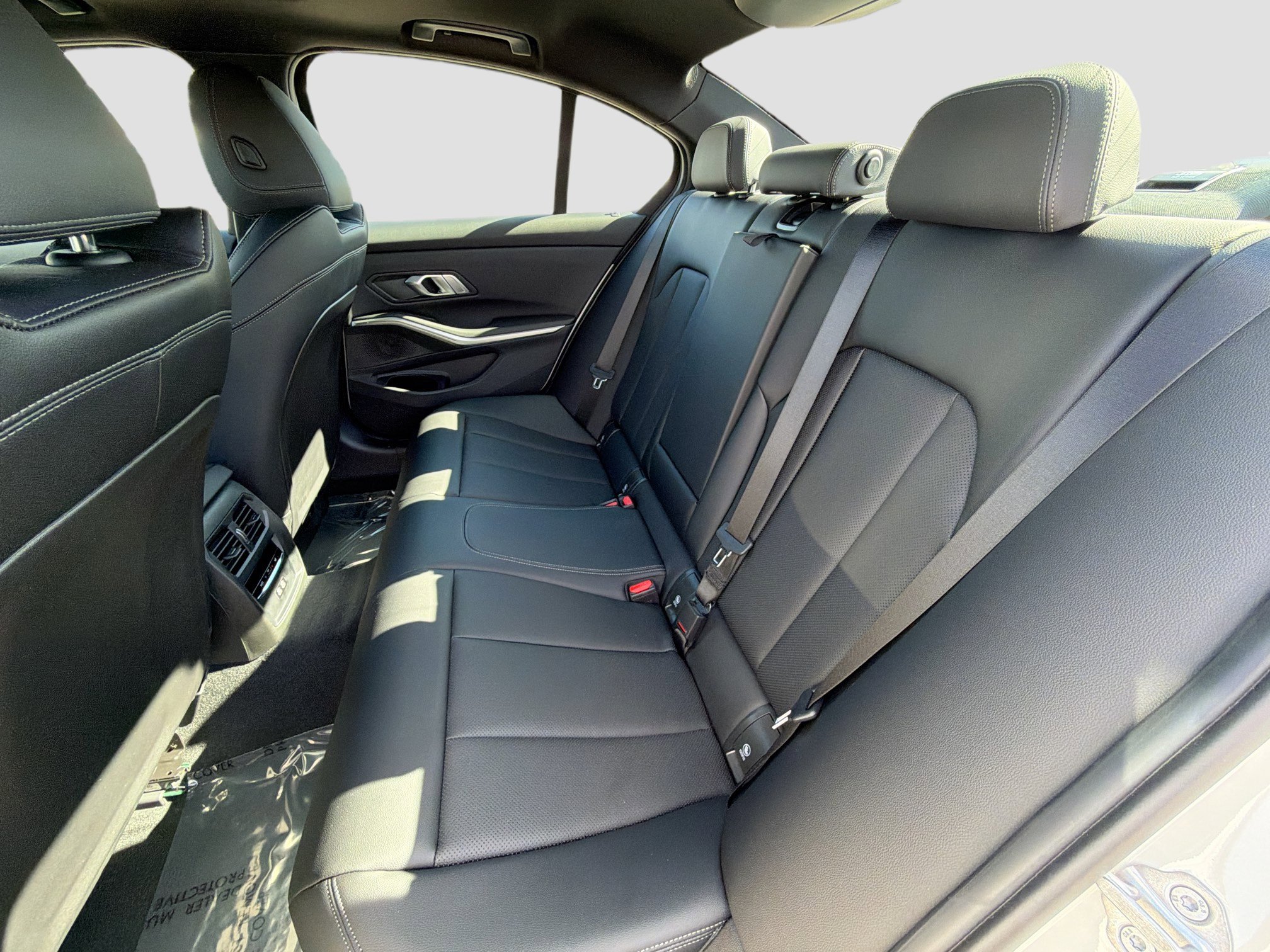 New 2026 BMW 330i xDrive Sedan w/ Premium Package image 21