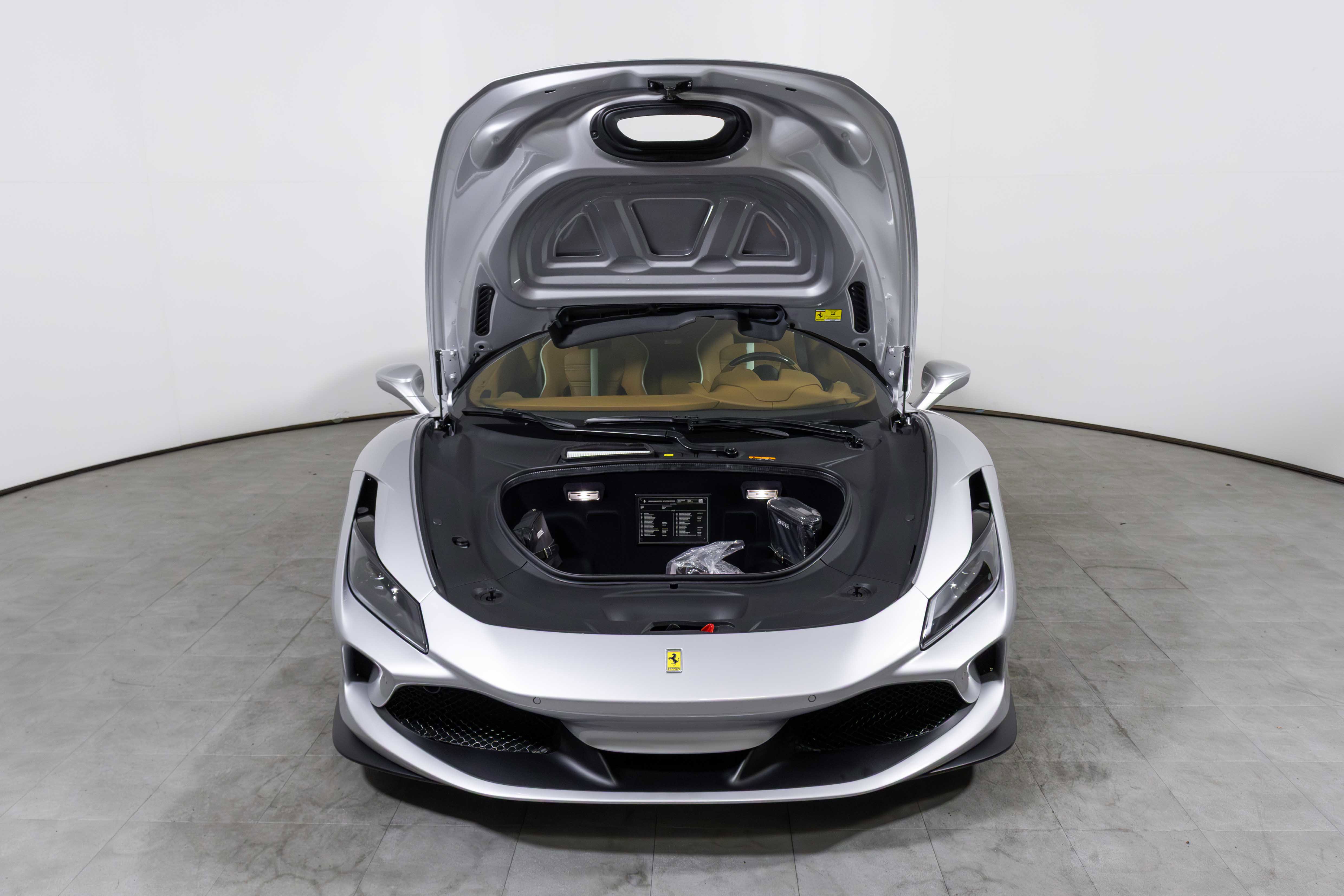 Used 2022 Ferrari F8 Tributo image 3