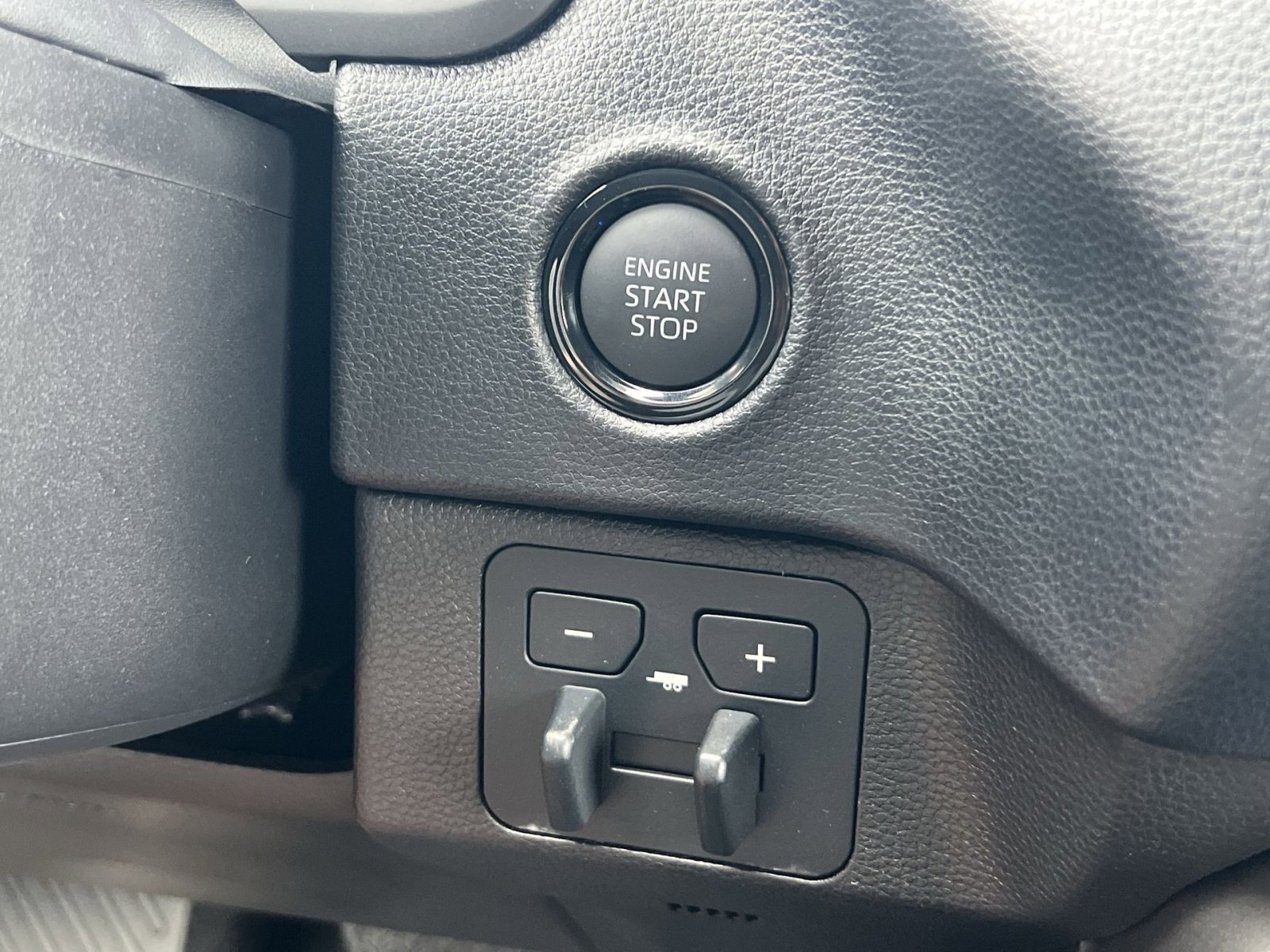 New 2026 Toyota Tundra SR5 AWD/4WD image 26