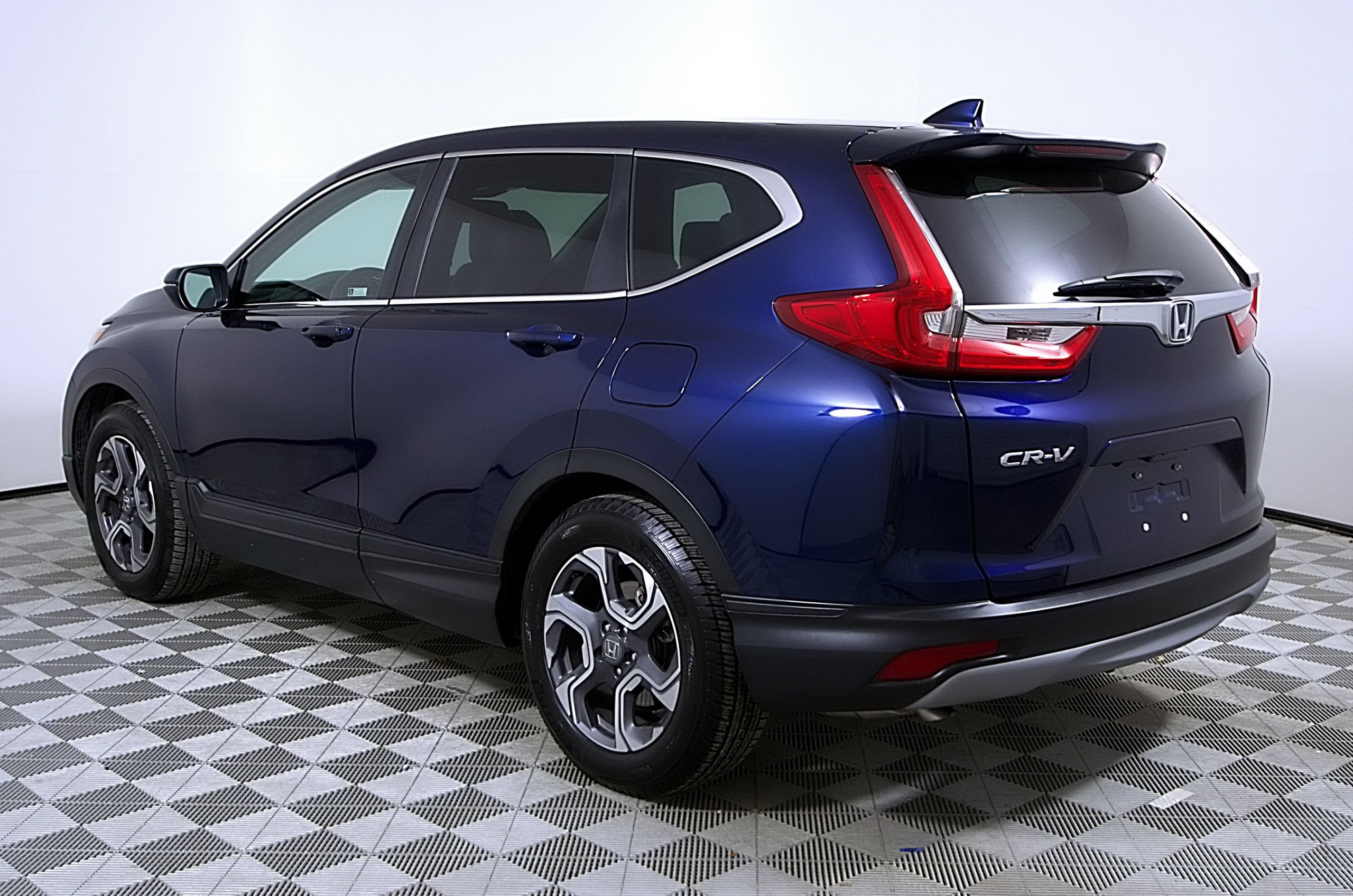 Used 2017 Honda CR-V EX image 9
