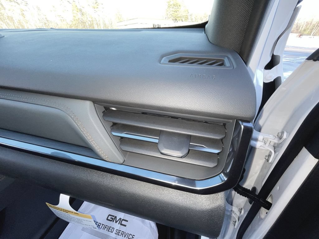 New 2026 GMC Terrain AT4 w/ LPO, Floor Liner Package AWD/4WD image 35