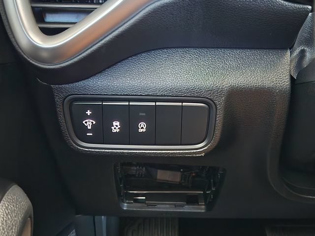 Used 2025 Kia Soul LX w/ LX Technology Package FWD image 23