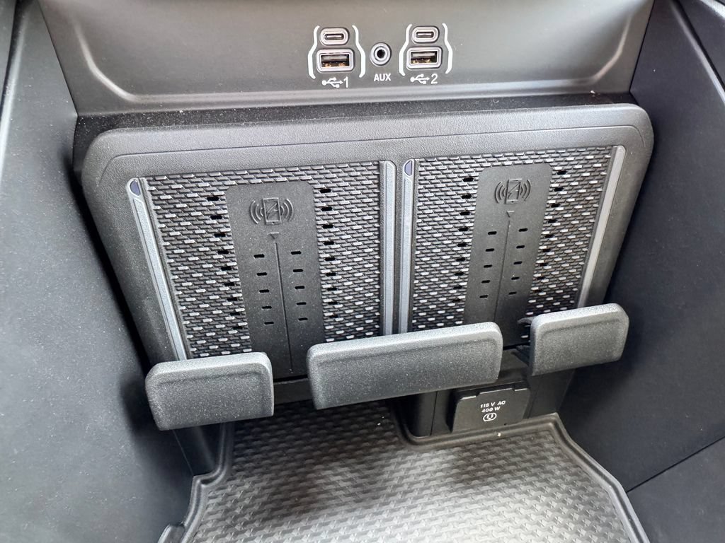 New 2026 RAM 5500 4x4 Crew Cab w/ Laramie Trim Package image 18