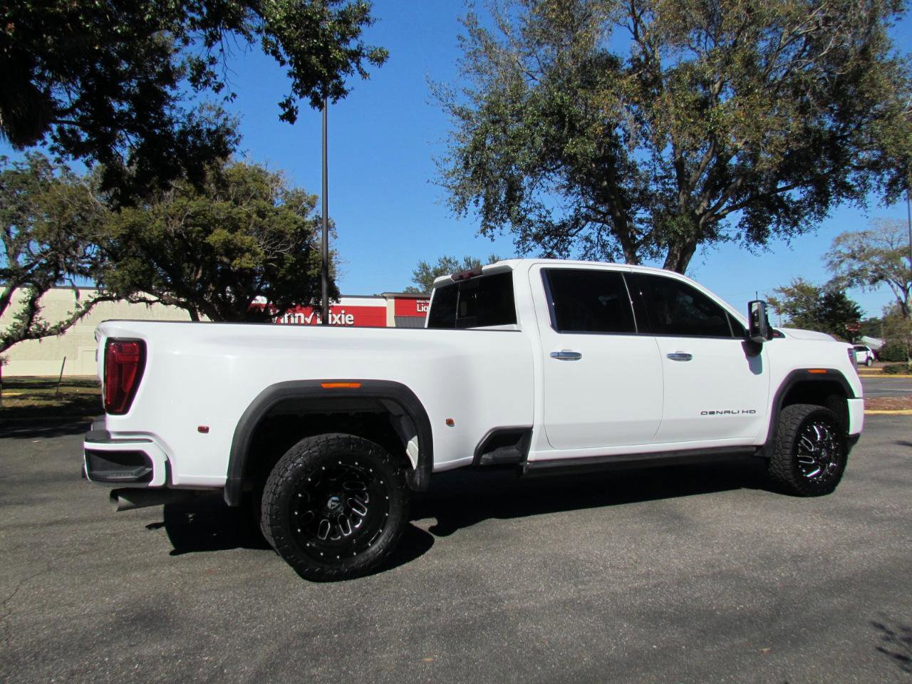 Used 2021 GMC Sierra 3500 Denali w/ Denali Ultimate Package image 14
