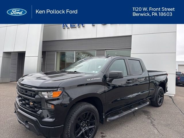 Used 2022 Chevrolet Silverado 1500 Custom image 1