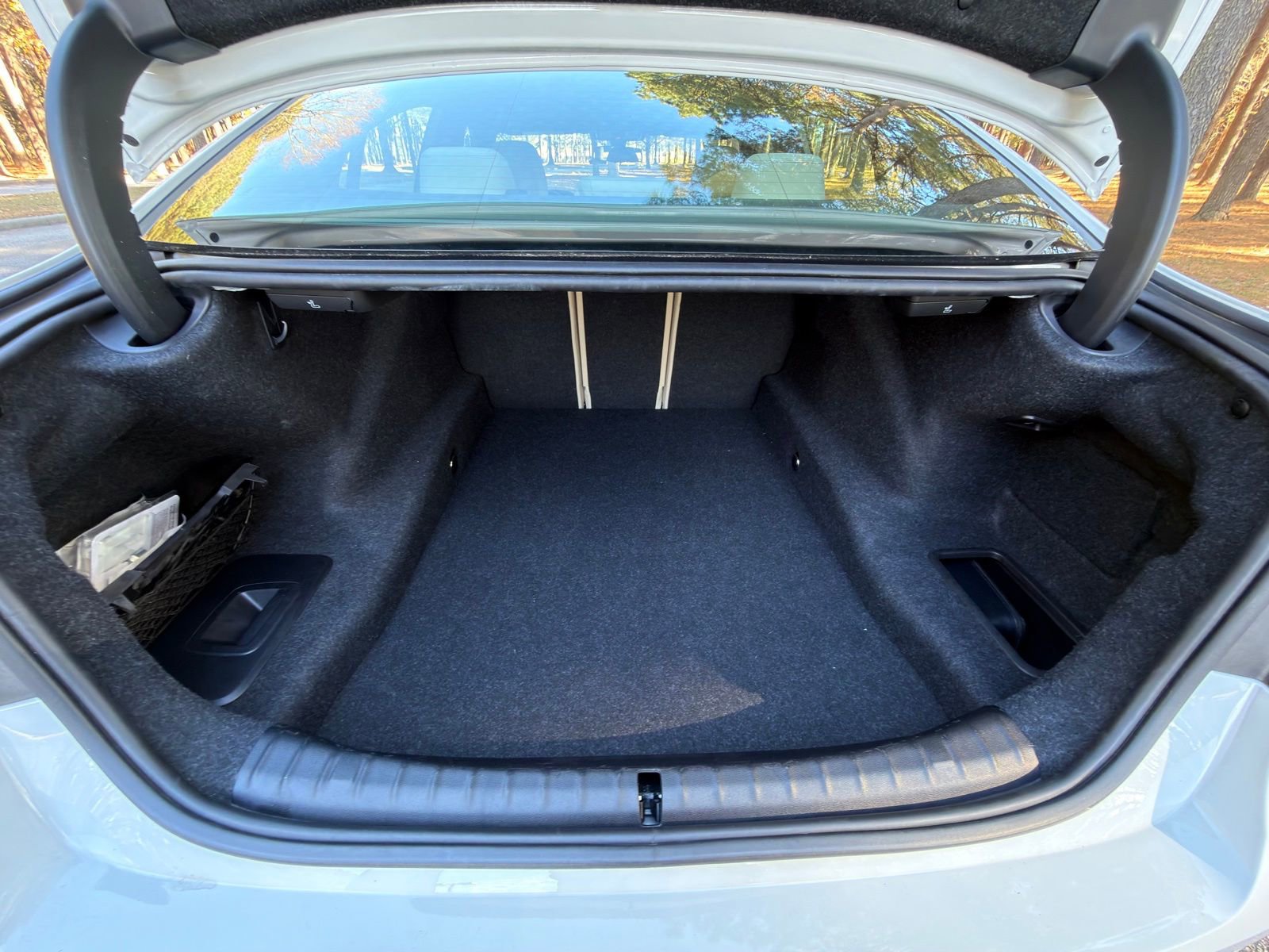 Used 2023 BMW 530i w/ Convenience Package image 17