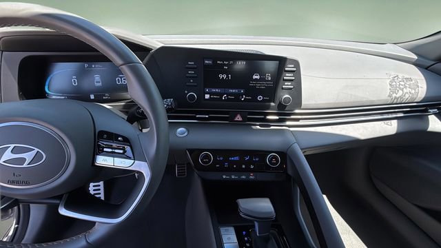 Used 2025 Hyundai Elantra Sport w/ Cargo Package FWD image 11