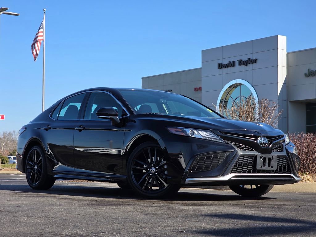 Used 2024 Toyota Camry XSE image 34