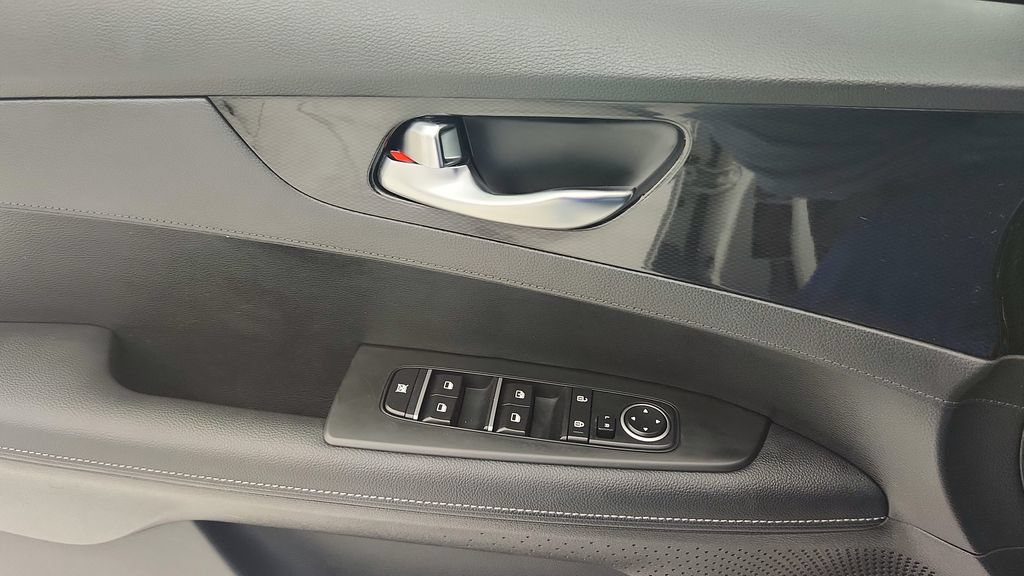 Used 2024 Kia Forte GT-Line w/ GT-Line Premium Package FWD image 24