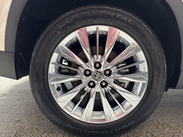 Used 2024 Toyota Grand Highlander Platinum image 26