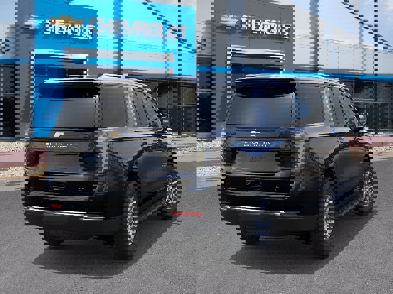 New 2026 Chevrolet Suburban LT image 4