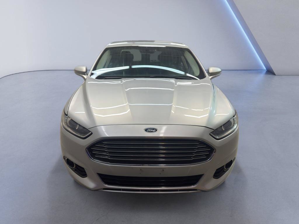 Used 2016 Ford Fusion Titanium FWD image 2