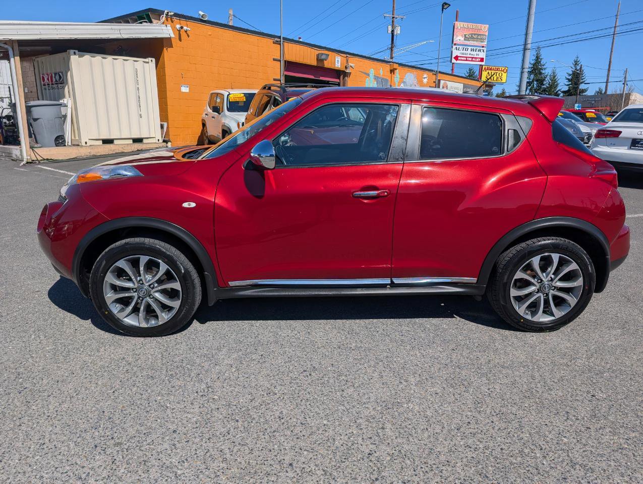 Used 2011 Nissan Juke SL w/ Sport Pkg image 14