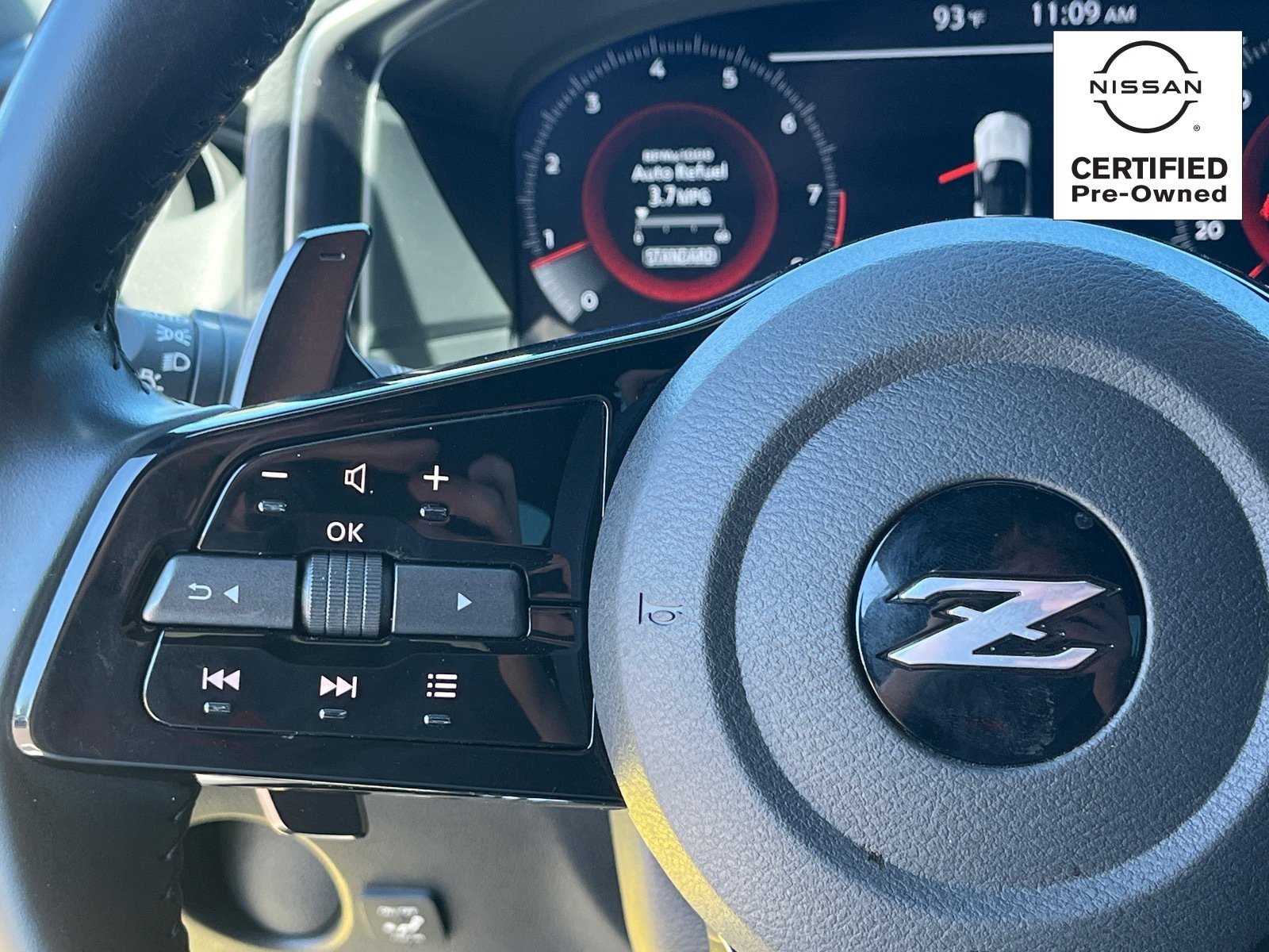 Certified 2023 Nissan Z w/ Floor Mat Package (L93) RWD image 18