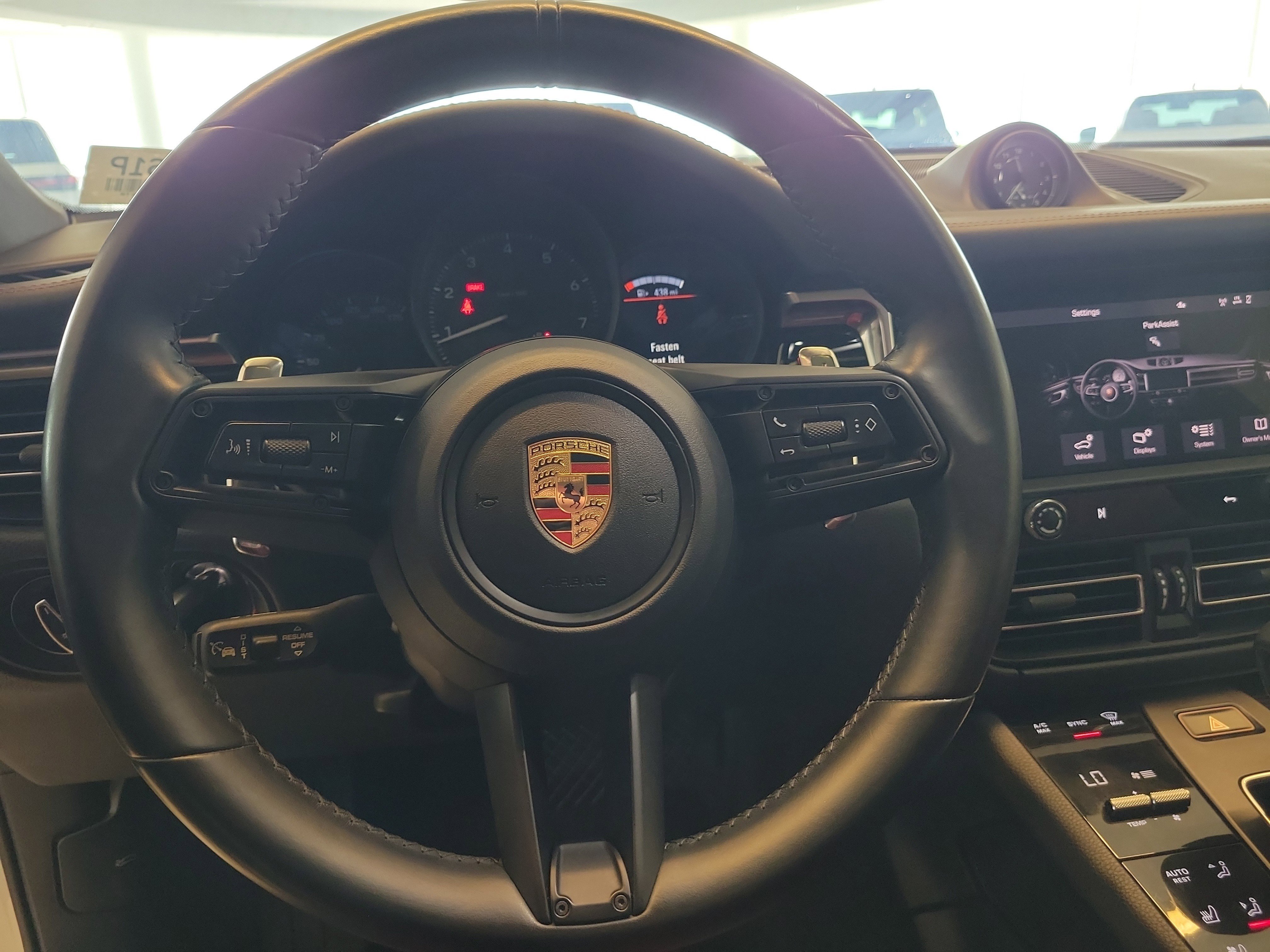 Used 2023 Porsche Macan AWD/4WD image 27