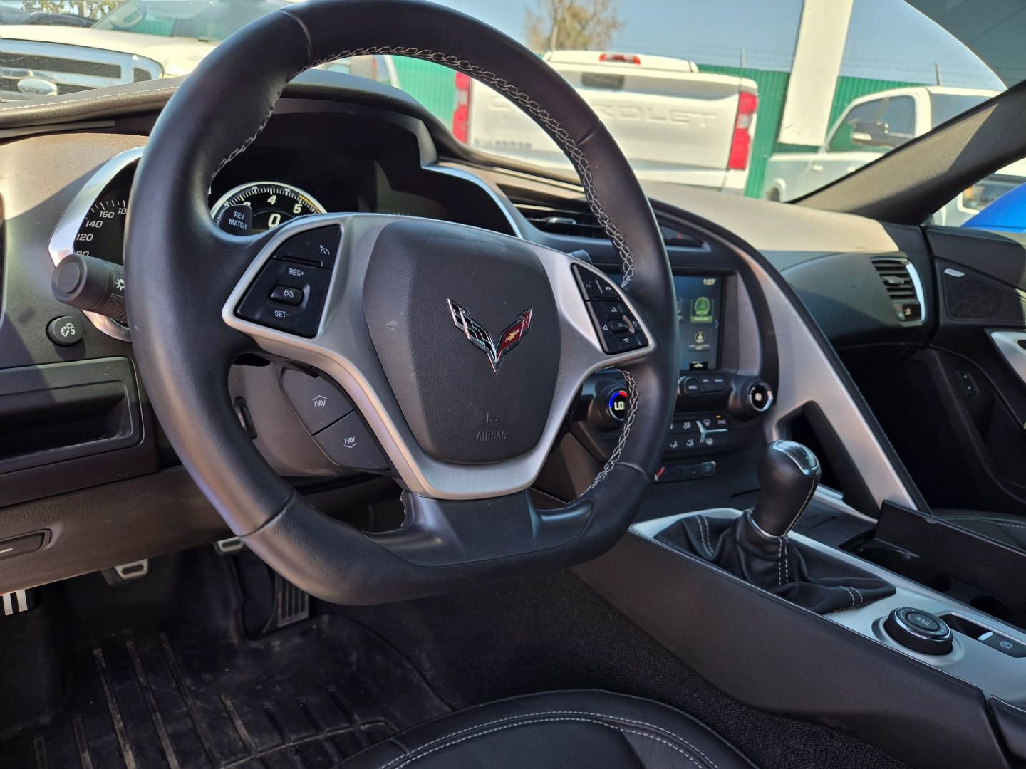 Used 2019 Chevrolet Corvette Stingray Coupe w/ 1LT image 11