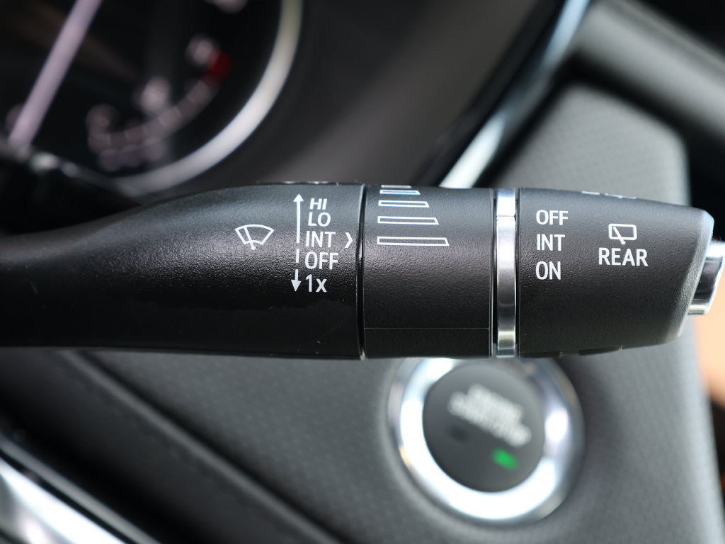 Used 2025 Cadillac XT6 Luxury FWD image 42