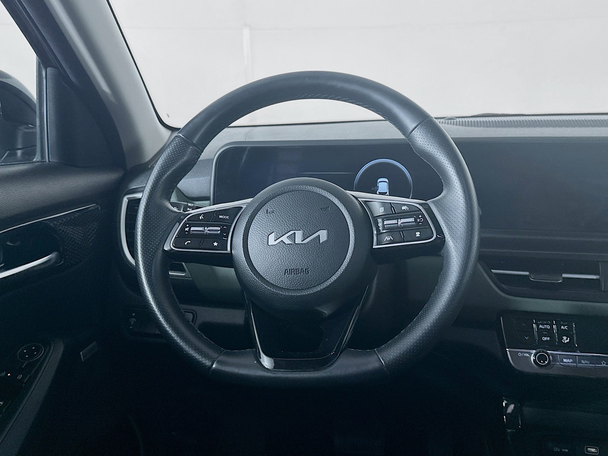 Used 2024 Kia Seltos SX image 18