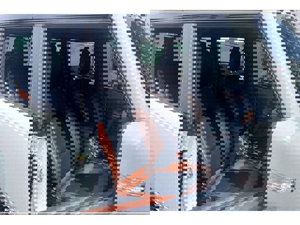 Used 2024 Ford Bronco Outer Banks image 8