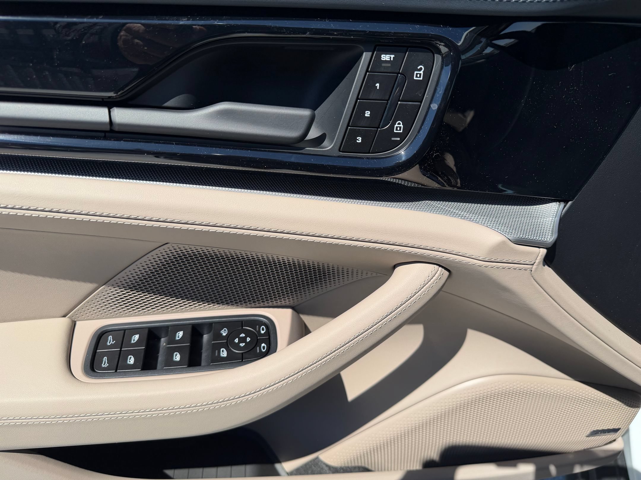 New 2026 Porsche Panamera 4 AWD/4WD image 25