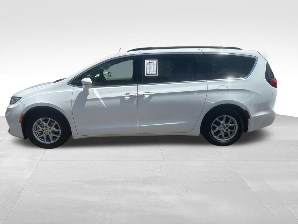 Used 2022 Chrysler Pacifica Touring-L FWD image 7