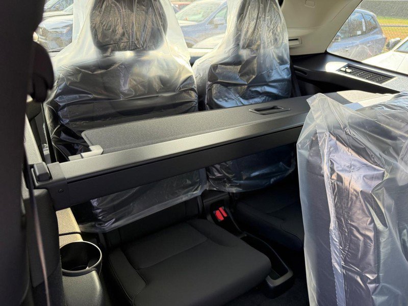 New 2026 Volvo XC90 B6 Plus w/ Protection Package AWD/4WD image 5