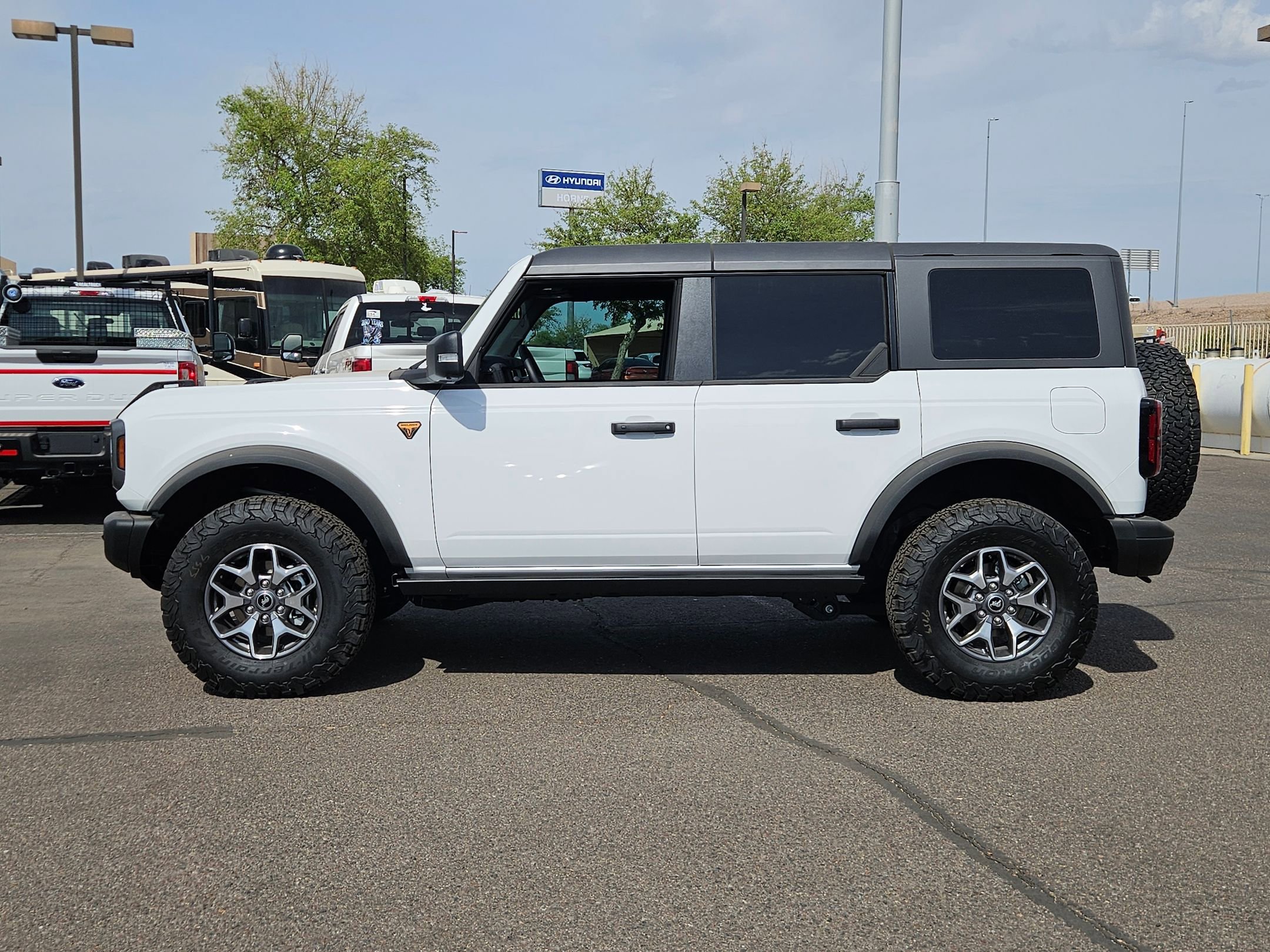 New 2025 Ford Bronco Badlands image 5