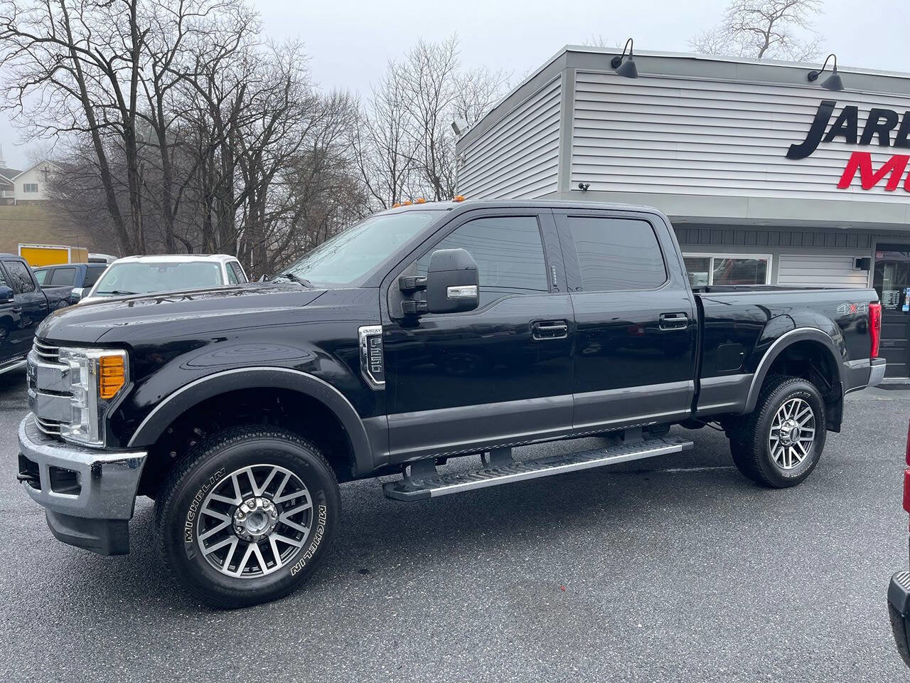 Used 2017 Ford F250 Lariat w/ Lariat Value Package image 4