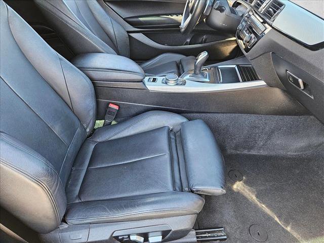 Used 2018 BMW 230i Convertible image 18