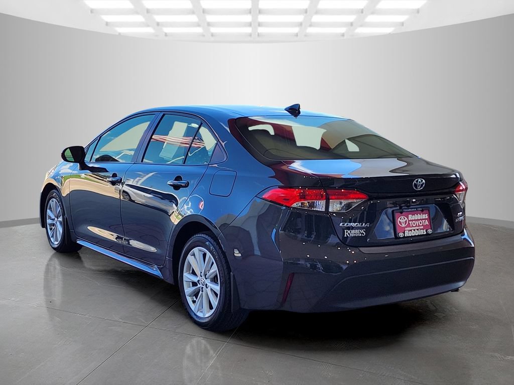 Used 2024 Toyota Corolla LE w/ LE Premium Package FWD image 7