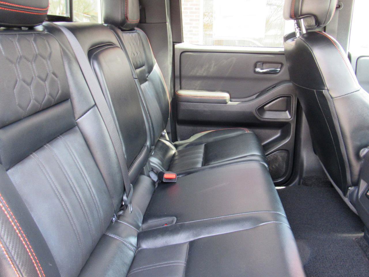 Used 2023 Nissan Frontier PRO-4X w/ Pro-4X Premium Package image 43