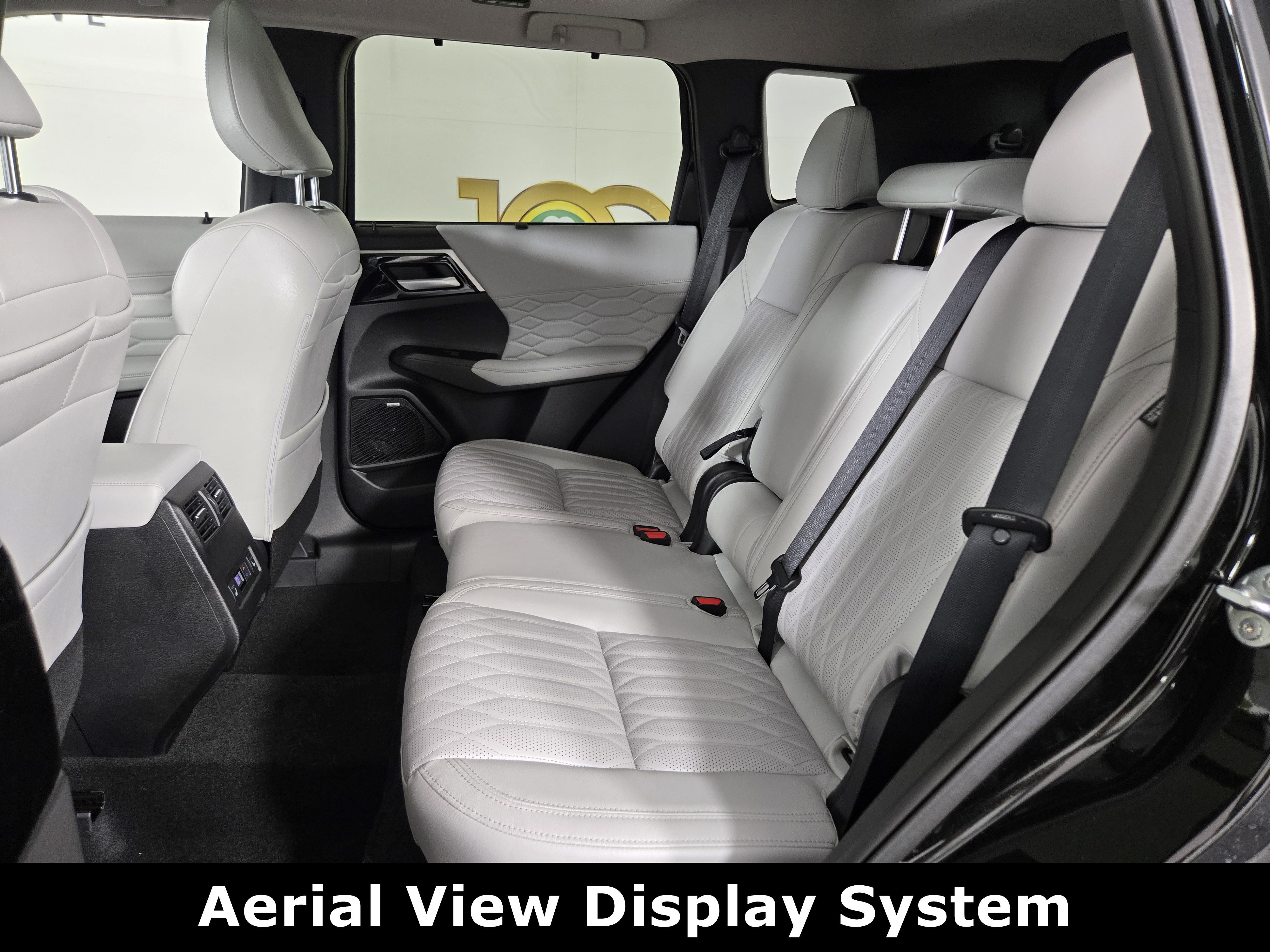 New 2025 Mitsubishi Outlander SEL image 11