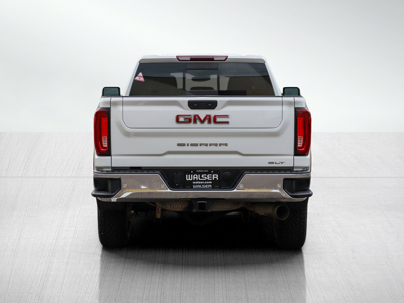 Used 2021 GMC Sierra 3500 SLT w/ SLT Convenience Package AWD/4WD image 4