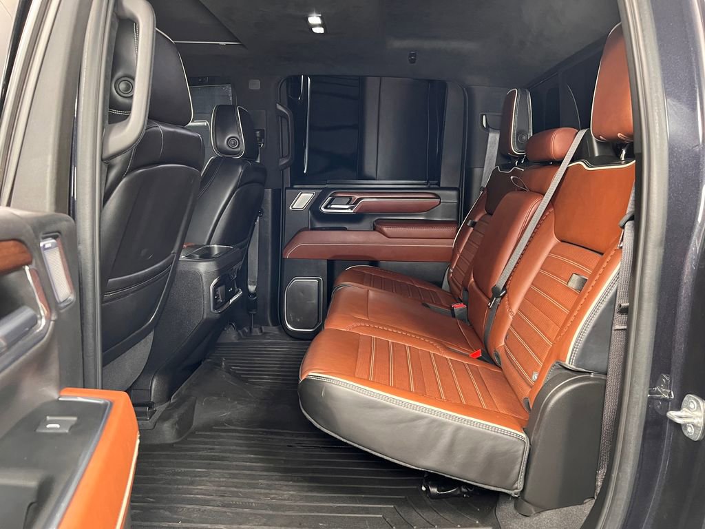 Used 2024 GMC Sierra 3500 Denali Ultimate image 25